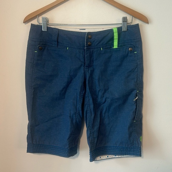 Lululemon Bermuda Shorts - Picture 1 of 5